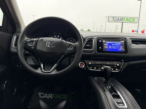 Used 2018 Honda HR-V EX image 27