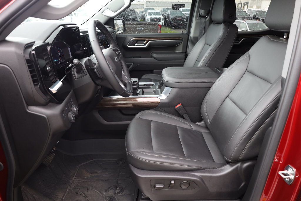 Used 2024 Chevrolet Silverado 1500 RST w/ RST All Star Premium Package AWD/4WD image 11