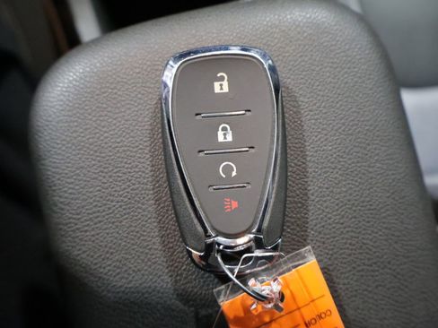 Used 2025 Chevrolet TrailBlazer LT AWD/4WD image 26
