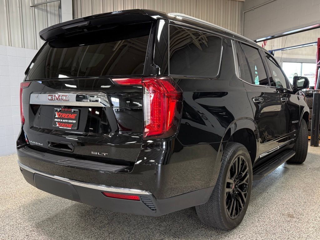 Used 2023 GMC Yukon SLT w/ SLT Premium Package AWD/4WD image 6