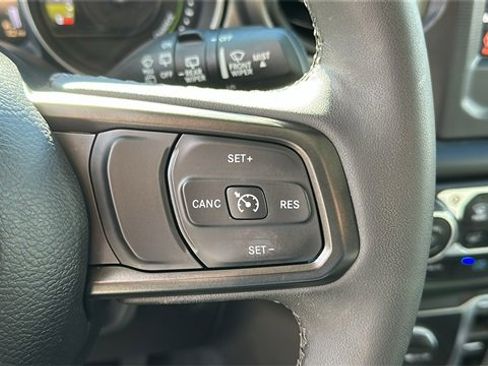 Used 2023 Jeep Wrangler Unlimited w/ Cold Weather Group image 13