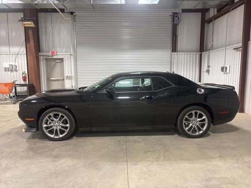 Used 2022 Dodge Challenger GT image 5