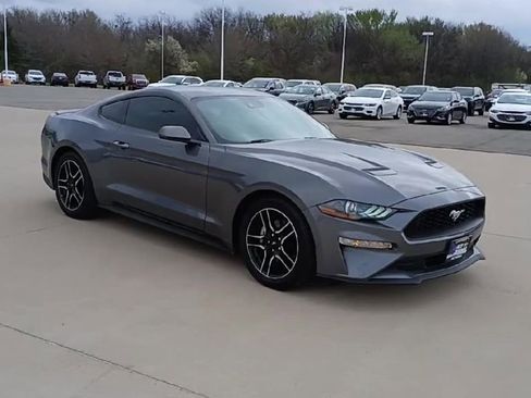 Used 2022 Ford Mustang Premium image 2