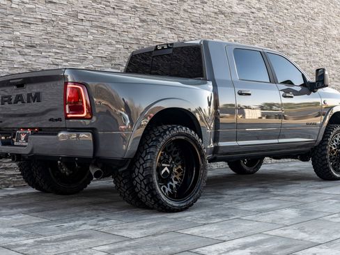 Used 2026 RAM 3500 Limited image 20