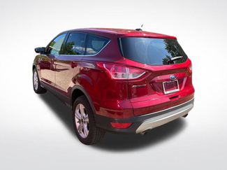 Used 2016 Ford Escape SE FWD video 3