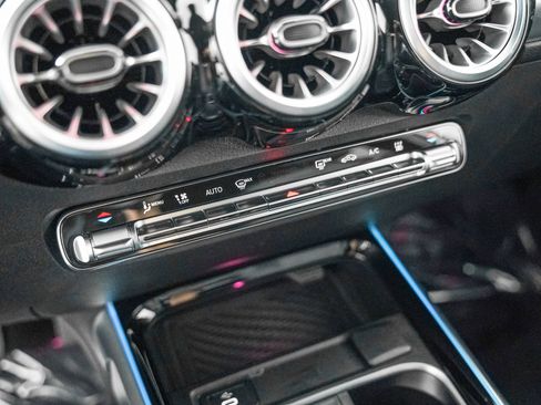 Certified 2025 Mercedes-Benz EQB 250+ image 18