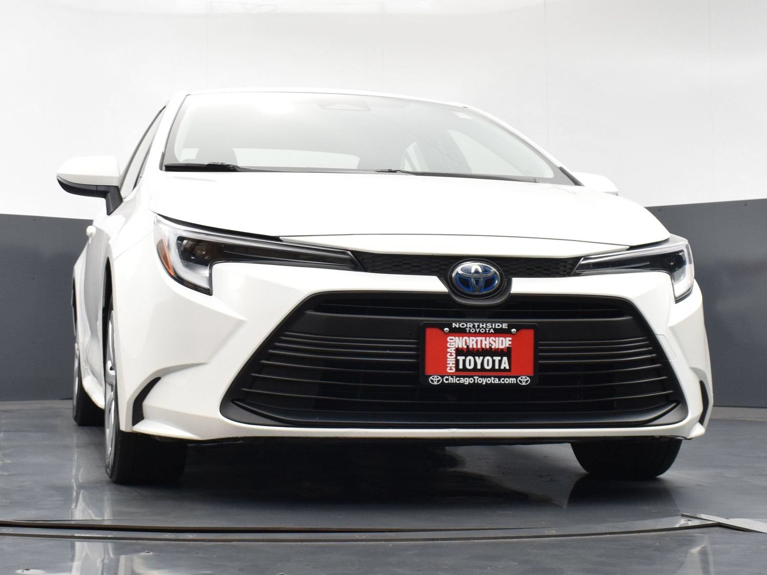 Used 2025 Toyota Corolla LE FWD image 28