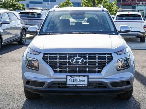 New 2026 Hyundai Venue SEL FWD image 7