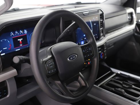 Used 2025 Ford F250 XLT w/ Black Appearance Package image 20