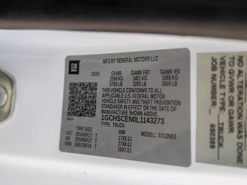 Used 2020 Chevrolet Colorado LT w/ Safety Package RWD image 28
