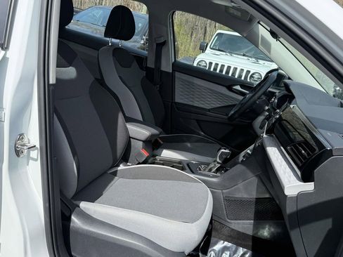 Used 2024 Volkswagen Taos S image 10