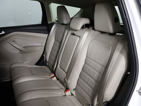 Used 2017 Ford Escape Titanium image 28