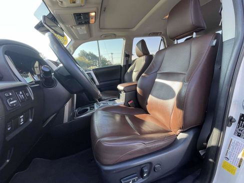 Used 2020 Toyota 4Runner Limited RWD image 18