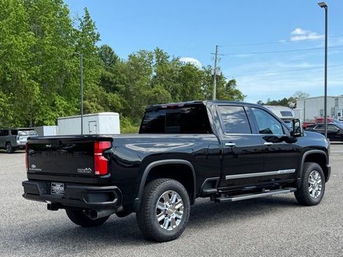New 2026 Chevrolet Silverado 2500 High Country w/ Technology Package AWD/4WD image 6