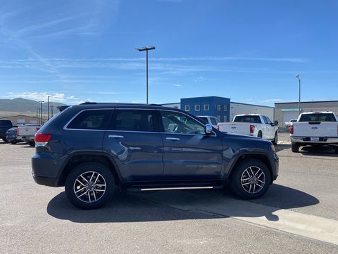 Used 2021 Jeep Grand Cherokee Limited w/ Luxury Group II image 15