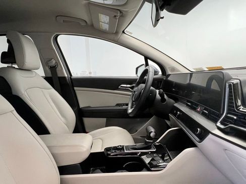 Used 2023 Kia Sportage EX FWD image 6