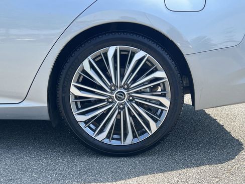 Used 2023 Nissan Altima 2.5 SL FWD image 31