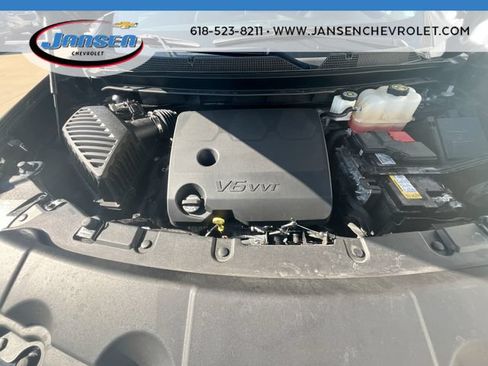 Used 2023 Chevrolet Traverse Premier FWD image 31