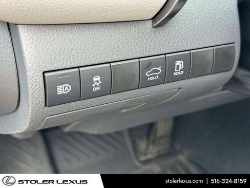 Used 2022 Toyota Camry SE AWD/4WD image 25
