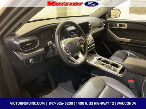 Used 2023 Ford Explorer XLT w/ Equipment Group 202A image 13