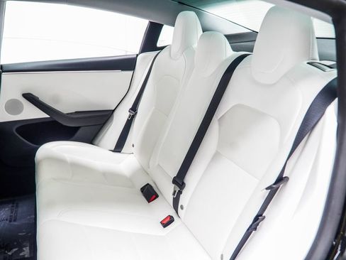 Used 2025 Tesla Model 3 Long Range RWD image 43