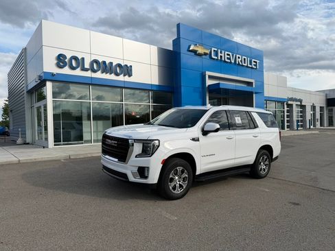 Certified 2024 GMC Yukon SLE w/ Max Trailering Package AWD/4WD image 1