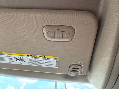 Used 2019 RAM 1500 Laramie AWD/4WD image 12