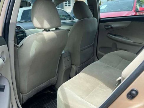 Used 2012 Toyota Corolla LE FWD image 24
