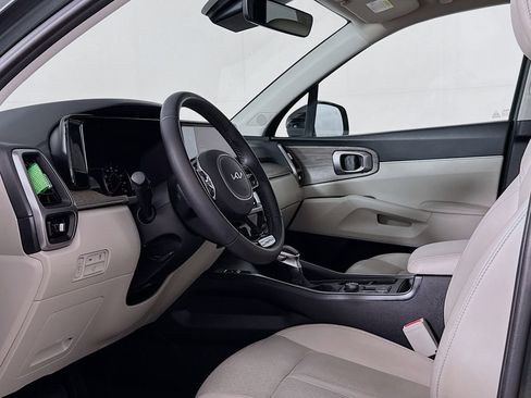 Used 2023 Kia Sorento X-Line EX image 9