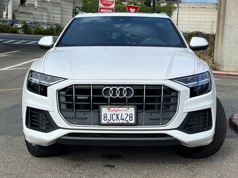 Used 2019 Audi Q8 Premium w/ Convenience Package image 4