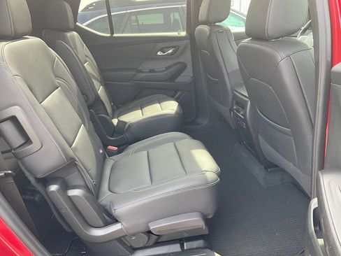 Used 2023 Chevrolet Traverse LT w/ LT Premium Package AWD/4WD image 23