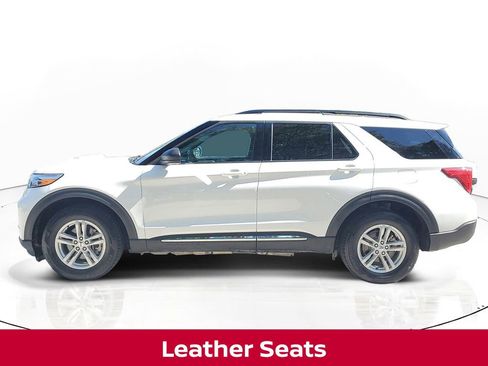 Used 2024 Ford Explorer XLT w/ Equipment Group 202A AWD/4WD image 2