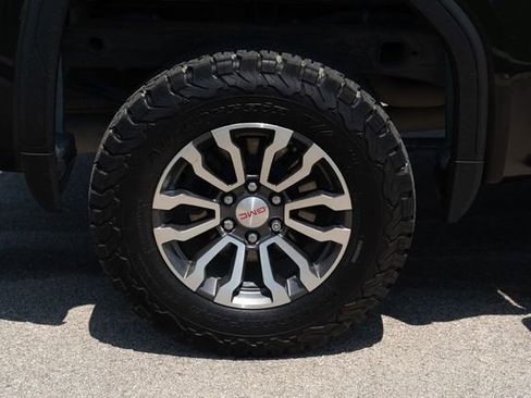 Used 2020 GMC Sierra 1500 AT4 w/ AT4 Premium Package image 10
