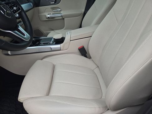 Used 2022 Mercedes-Benz GLB 250 image 15