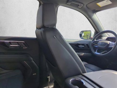 Used 2026 Chevrolet Tahoe Z71 w/ Comfort Package AWD/4WD image 20