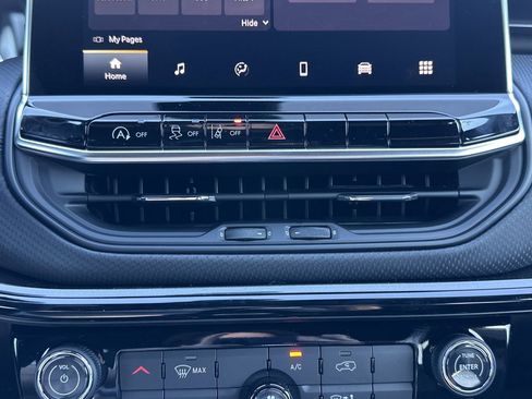 New 2026 Jeep Compass Latitude AWD/4WD image 5