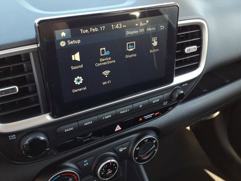 New 2026 Hyundai Venue SE FWD image 9