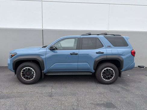 Used 2026 Toyota 4Runner TRD Off-Road Premium AWD/4WD image 2