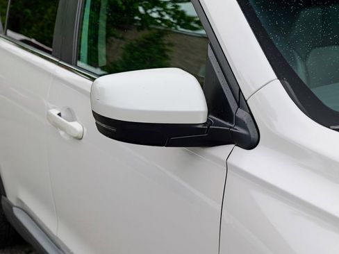 Used 2023 Honda Pilot EX-L image 10
