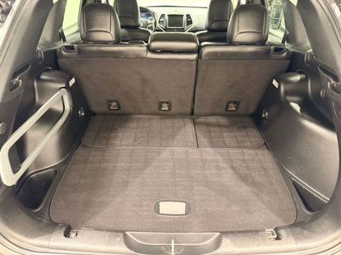 Used 2016 Jeep Cherokee Limited w/ Trailer Tow Group AWD/4WD image 19