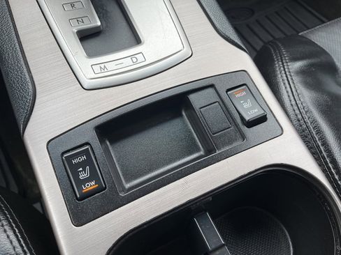 Used 2012 Subaru Outback 3.6R Limited w/ Moonroof Pkg image 20