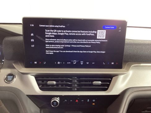 Used 2025 Ford Explorer Active w/ Active Comfort Package image 26