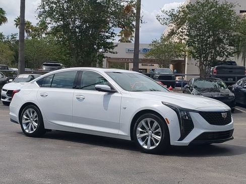 Used 2025 Cadillac CT5 Premium Luxury RWD image 2