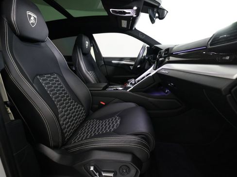 Used 2022 Lamborghini Urus AWD/4WD image 9