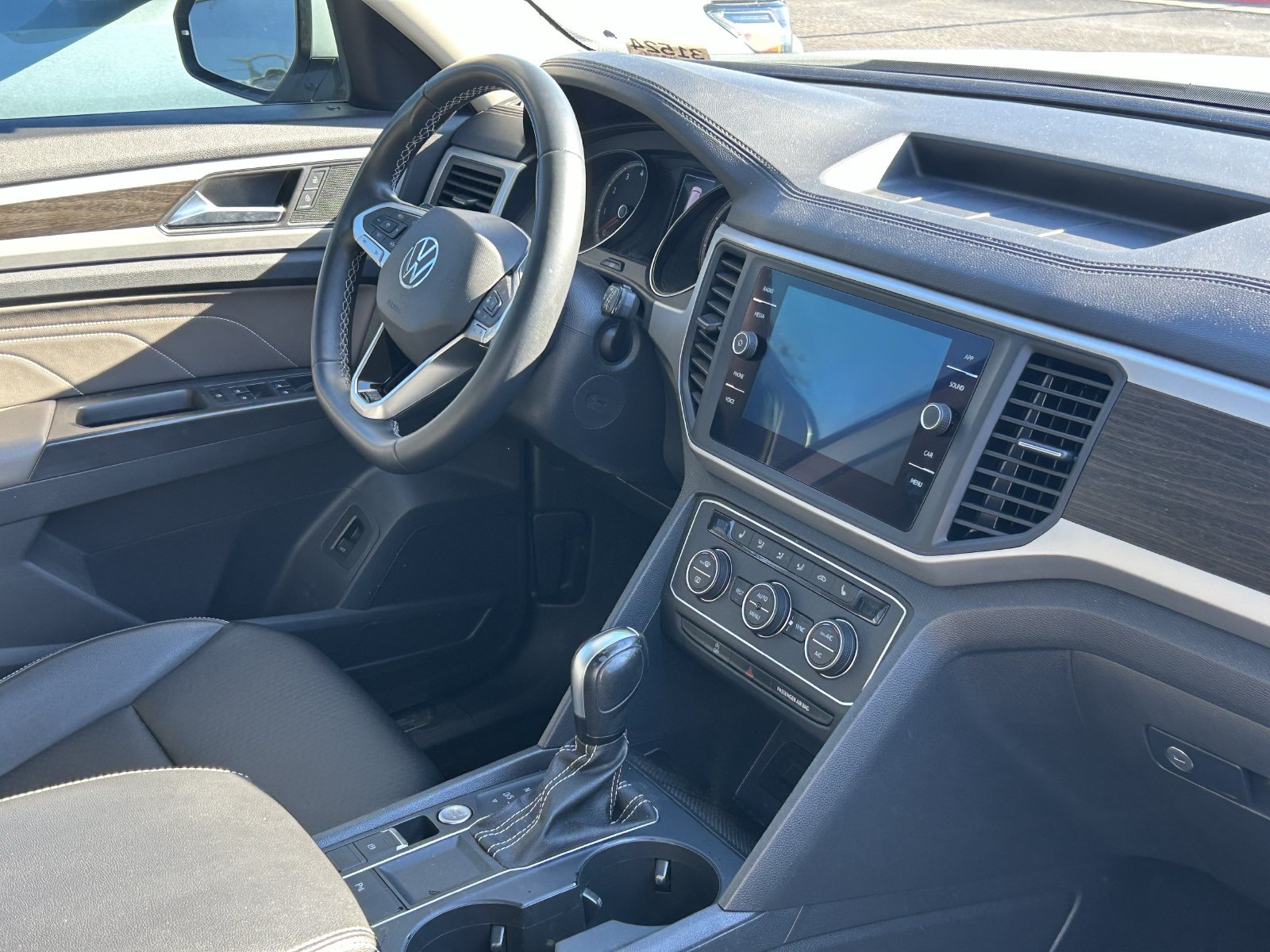 Used 2021 Volkswagen Atlas SE FWD image 8