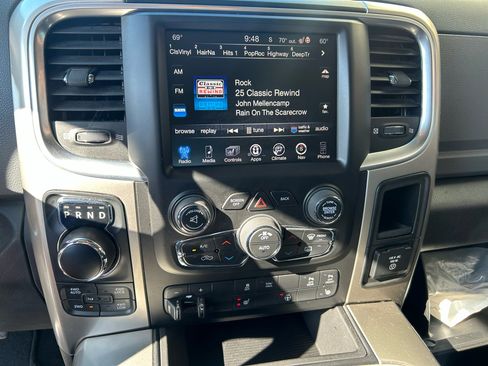 Used 2016 RAM 1500 Big Horn image 12