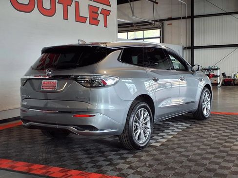 Used 2023 Buick Enclave Avenir w/ Avenir Technology Package AWD/4WD image 8