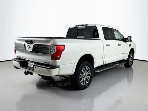 Used 2017 Nissan Titan Platinum Reserve AWD/4WD image 5