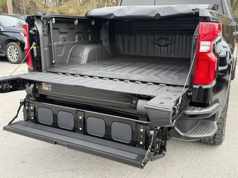 Used 2025 Chevrolet Silverado 1500 High Country w/ Midnight Edition image 11