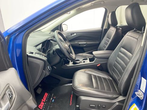 Used 2018 Ford Escape Titanium AWD/4WD image 14